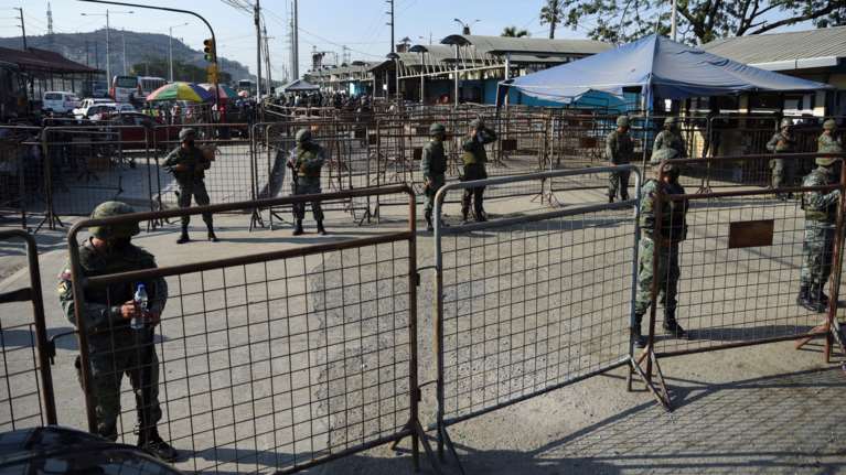 Ισημερινός: Η αστυνομία ανέκτησε τον έλεγχο της φυλακής της Γουαγιακίλ μετά τη χειρότερη σφαγή σε ολόκληρη τη Λατινική Αμερική