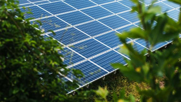 Αλλάζουν όλα στην οικοδομή: &quot;Τελειώνουν&quot; οι καυστήρες πετρελαίου με ευρωπαϊκή εντολή  – Υποχρεωτικά τα φωτοβολταϊκά