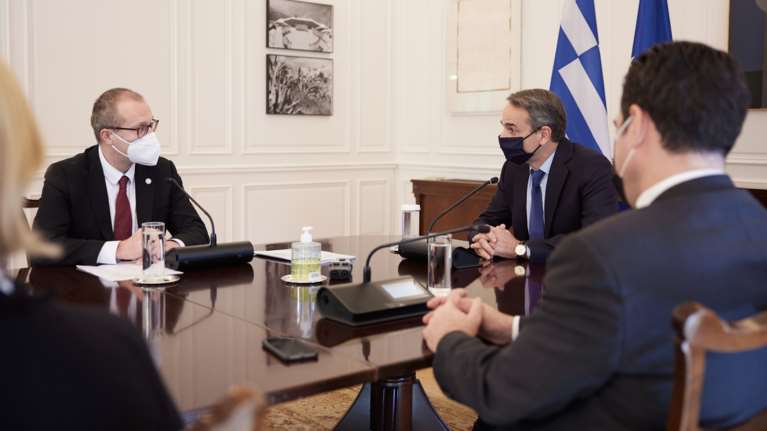 10 φορές πάνω τα ραντεβού για εμβολιασμό...μετά το πρόστιμο- &quot;Τα μέτρα αποδίδουν&quot; λέει στέλεχος του ΠΟΥ στον Μητσοτάκη