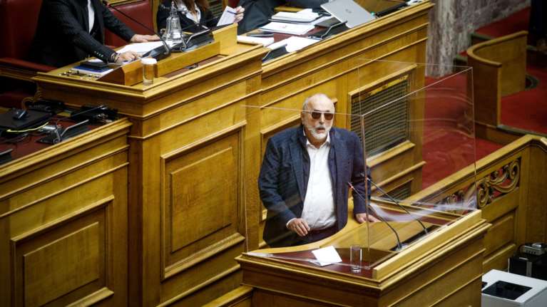 Σάλος στη Βουλή για Κουρουμπλή: Αποκάλεσε τους βουλευτές της ΝΔ δολοφόνους - Αδειασμα από Φίλη και Σκουρλέτη [Βίντεο]