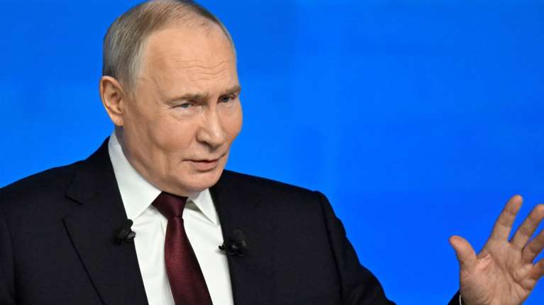 Ο Πούτιν έτοιμος για διάλογο με την ΕΕ: "Θα μιλήσει με τον Μακρόν, αν υπάρχει πολιτική βούληση"