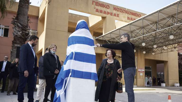 Ρόδος: Στα αποκαλυπτήρια της προτομής του Δημήτρη Κρεμαστινού ο Μητσοτάκης