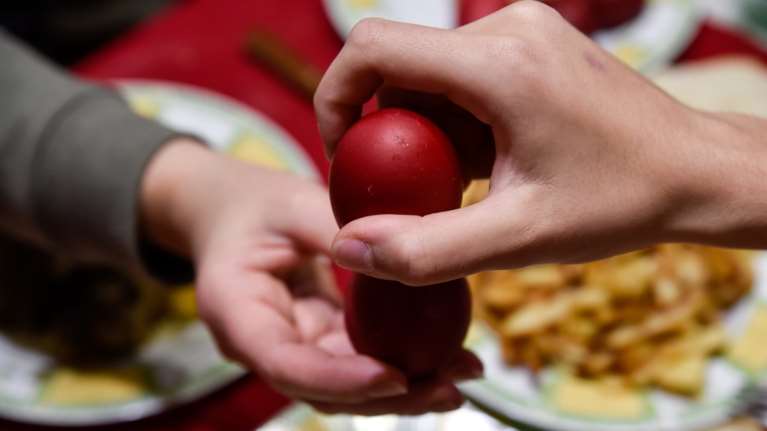 Δήμος Αθηναίων: 1.300 πασχαλινά γεύματα αγάπης από το Κέντρο Υποδοχής και Αλληλεγγύης