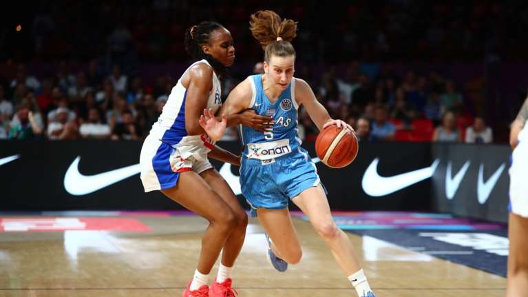 Ευρωμπάσκετ γυναικών: Βαριά ήττα για την Εθνική από τη Γαλλία και τώρα... τελικός με την Τουρκία