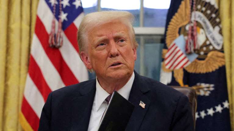 Κρίση στις σχέσεις ΗΠΑ - Κολομβίας: Ο Τραμπ απειλεί με δασμούς επειδή η Μπογκοτά δεν παρέλαβε μετανάστες