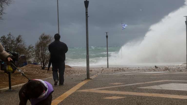 Συνεχίζεται η κακοκαιρία με βροχές, καταιγίδες και χιόνια - Πότε θα βελτιωθεί ο καιρός