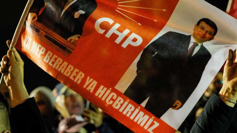 Τουρκία: Οι εισαγγελείς ζήτησαν την προφυλάκιση Ιμάμογλου - Εν αναμονή της απόφασης