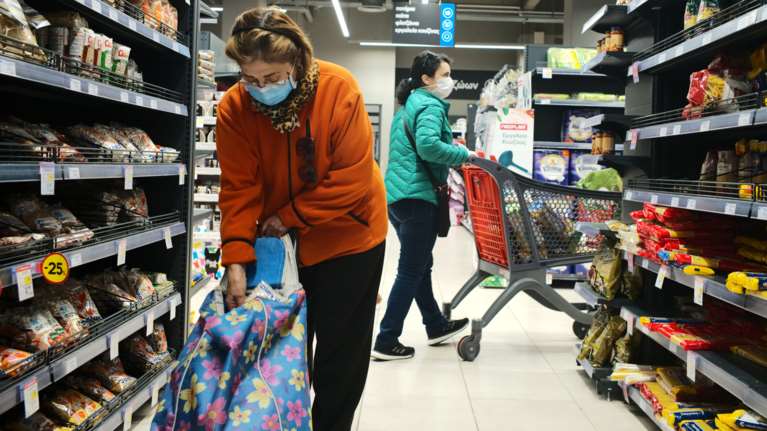 Κίνδυνος έλλειψης προϊόντων λόγω πολέμου στην Ουκρανία - Αρχίζει η καταγραφή στις αποθήκες - Σύσκεψη Μητσοτάκη