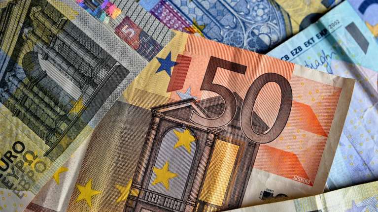 Επίδομα 800 ευρώ: Αυτές είναι οι νέες κατηγορίες εργαζομένων που θα το πάρουν