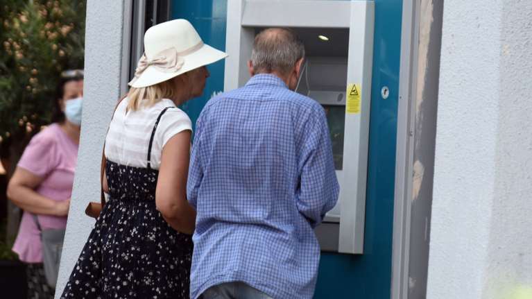 Σύνταξη σε όσους χρωστούν και πάνω από 20.000 ευρώ - &quot;Ήρθε η ώρα να αυξηθούν οι μισθοί&quot; το μήνυμα Γεωργιάδη