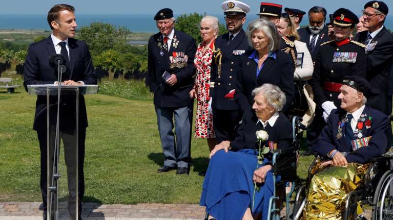 D-Day: Live τα 80 χρόνια από την απόβαση στη Νορμανδία - Μπάιντεν, Μακρόν, Ζελένσκι, Τριντό δίνουν το παρών