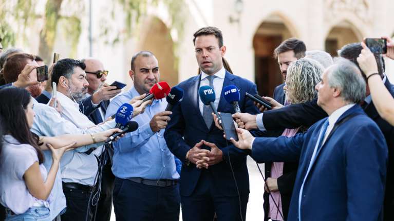 Κασσελάκης για Κυπριακό, χωρίς φραστικό λάθος αυτή τη φορά: Επανεκκίνηση των συνομιλιών για διζωνική-δικοινοτική ομοσπονδία