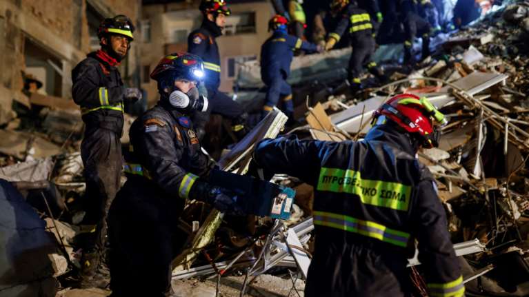 Anadolu: Δίαυλοι αδελφοσύνης τα αμφισβητούμενα ύδατα μεταξύ Τουρκίας και Ελλάδας - Μετά τον σεισμό