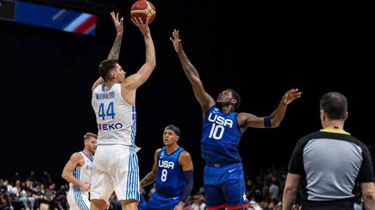 Ελλάδα-ΗΠΑ 86-108: Κρατάει τη μαχητικότητα και το 2ο δεκάλεπτο