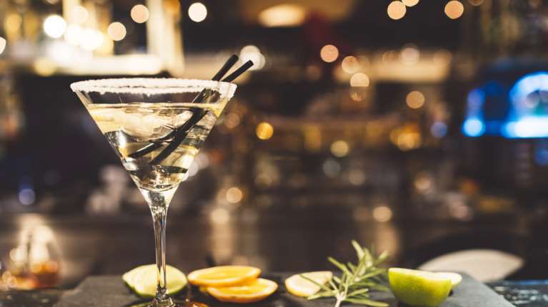 Αυτή είναι η νέα πρωτεύουσα των μπαρ, που... αποκαθήλωσε Λονδίνο, Νέα Υόρκη - Τα 3 τοπ μαγαζιά