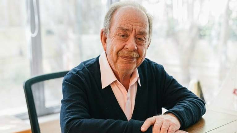 Ηλίας Μαμαλάκης: Για τέταρτη φορά παππούς – Η τρυφερή ανάρτηση αγκαλιά με την εγγονούλα του