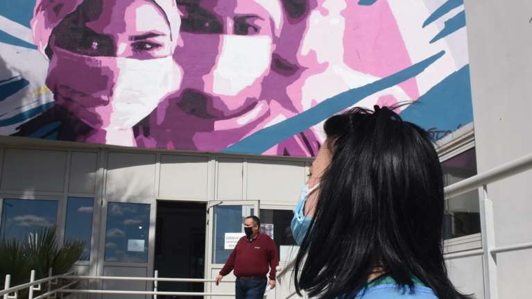 Κορονοϊός: Διπλάσιες οι νοσηλείες - Νωρίτερα φέτος το καλοκαίρι η έξαρση - Τι είναι τα στελέχη FLiRT