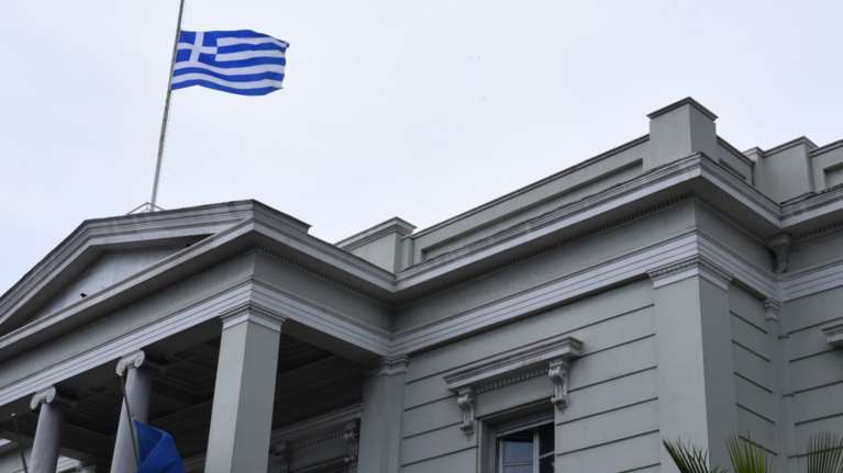 Απάντηση ΥΠΕΞ στη Ζαχάροβα: Απαράδεκτες δηλώσεις - Δεν συνάδουν με τους ιστορικούς δεσμούς που ενώνουν τους δύο λαούς