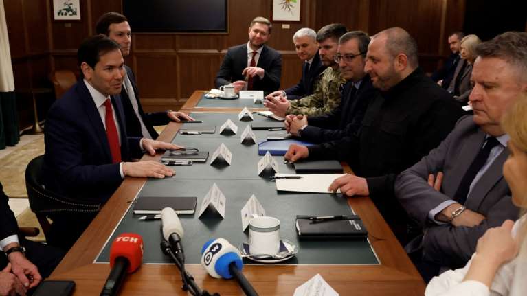 Πώς θα τελειώσει ο πόλεμος: Το γεύμα με ουκρανικούς λαχανοντολμάδες του Γουίτκοφ και τα επόμενα βήματα