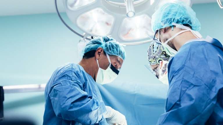 Δεύτερη ευκαιρία ζωής για τον 15χρονο Δημήτρη - Ελπίδα και αισιοδοξία μετά τη μεταμόσχευση ήπατος