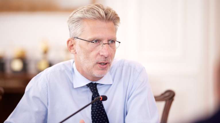 Επίθεση Σκέρτσου σε Τσίπρα: Οι πολιτικοί λωτοφάγοι είναι οι πιο επικίνδυνοι των αδιόρθωτων λαοπλάνων πολιτικών