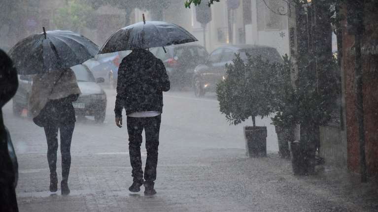 Νέο κύμα κακοκαιρίας: Ισχυρές καταιγίδες και στην Αττική - Σε ποιες περιοχές θα χιονίσει