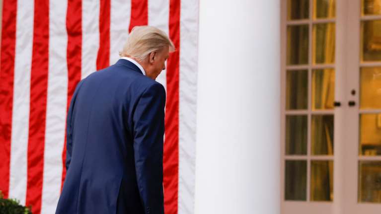 Εκλογές ΗΠΑ 2020: Τα γυρίζει πάλι ο Τραμπ: &quot;Δεν παραδέχομαι τίποτα&quot; δηλώνει μετά το νέο παραλήρημα