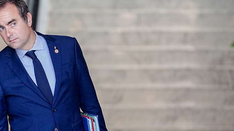 Χωρίς τέλος η κρίση στη Γαλλία: Παραιτήθηκε και ο πρωθυπουργός Σεμπαστιάν Λεκορνί μόλις σχημάτισε κυβέρνηση