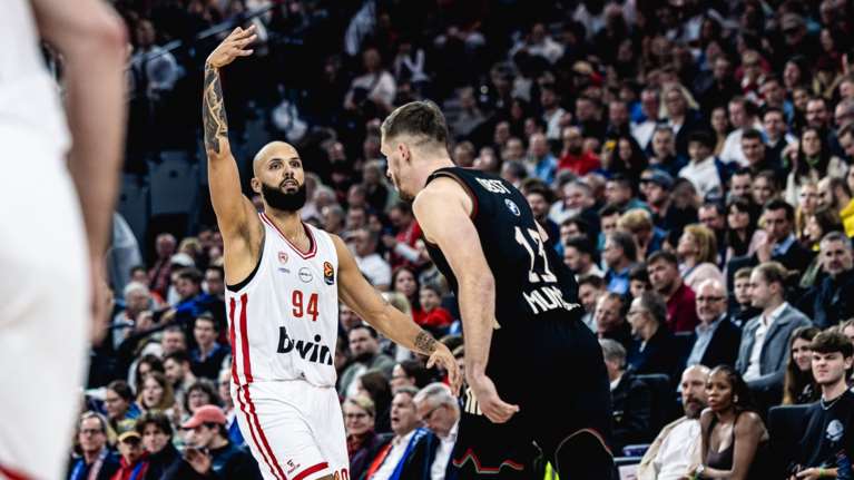 Μπάγερν - Ολυμπιακός 71-96: Μπήκε σε τροχιά κορυφής με &quot;παρέλαση&quot; στο Μόναχο