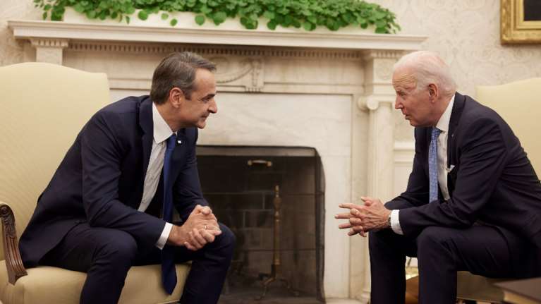 Χάρτες με τις τουρκικές προκλήσεις έδειξε ο Μητσοτάκης στις ΗΠΑ- Θυμός στην Αγκυρα, μίζερη κριτική από ΣΥΡΙΖΑ