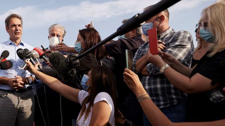 Μητσοτάκης στην Κρήτη: Άμεσα 20.000 ευρώ,14.000 στεγαστική συνδρομή και 6.000 κρατική αρωγή σε όσους έχασαν το σπίτι τους