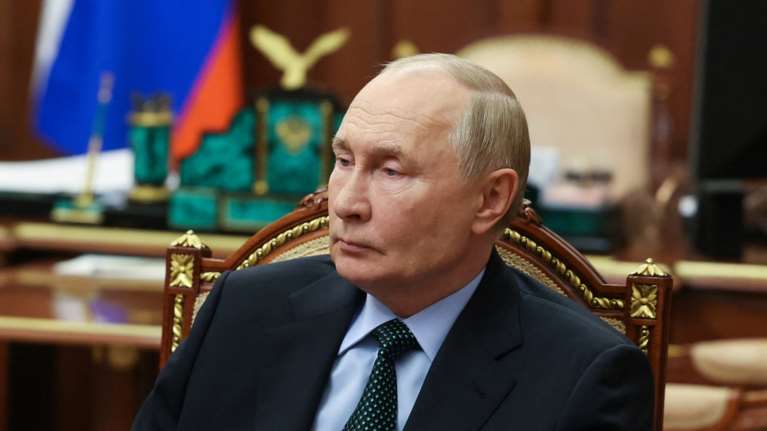 Πρώτη αντίδραση Πούτιν σε Μπάιντεν: Υπέγραψε διάταγμα για ευρύτερη χρήση των ρωσικών πυρηνικών όπλων