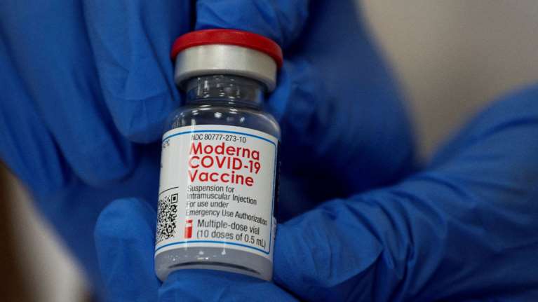 Κορονοϊός: Η Moderna λέει ότι το εμβόλιο της παρέχει ανοσία τουλάχιστον για ένα χρόνο