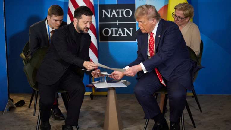 Τζέι Ντι Βανς: Οι ΗΠΑ θέλουν να προγραμματίσουν μια συνάντηση Τραμπ-Πούτιν-Ζελένσκι