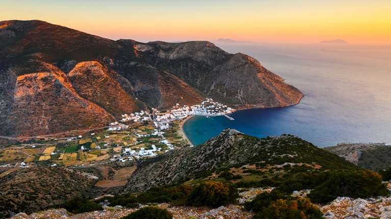 Washington Post: Αυτό το νησί στους 10 καλύτερους θαλάσσιους φθινοπωρινούς προορισμούς του κόσμου