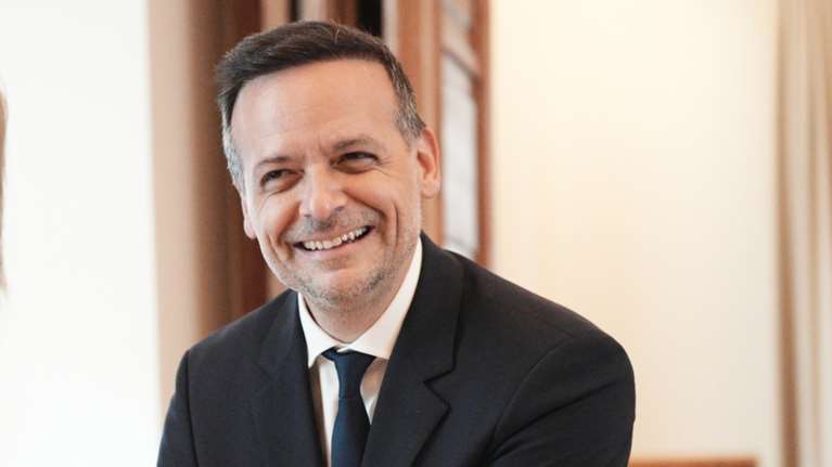 Απάντηση Δούκα στον πρέσβη του Ισραήλ: Δε δεχόμαστε μαθήματα δημοκρατίας από όσους σκοτώνουν αμάχους