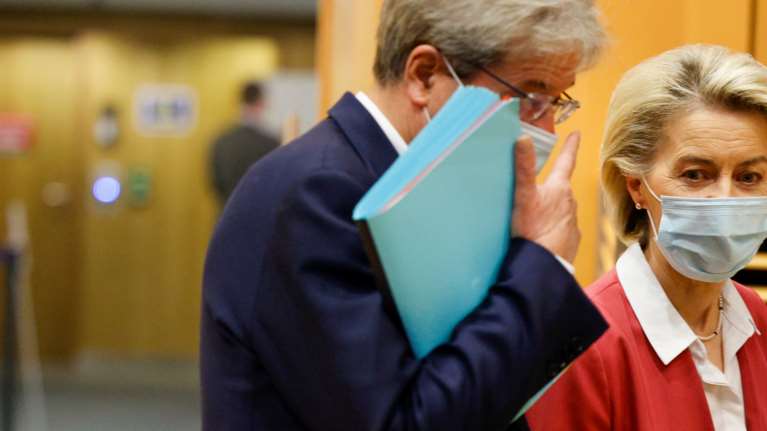 Κομισιόν: Είναι καιρός για την Ευρωπαϊκή Ενωση &quot;να σκεφτεί&quot; το θέμα του υποχρεωτικού εμβολιασμού