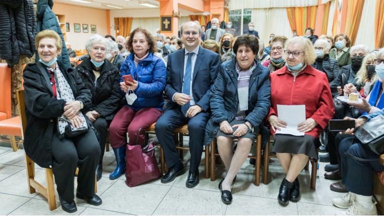 Κωστής Χατζηδάκης με συνταξιούχους