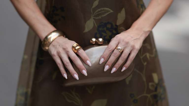 3 συμβουλές που δίνουν extra διάρκεια στο μανικιούρ