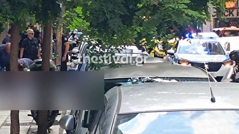 Τραγωδία στη Θεσσαλονίκη: Γυναίκα έπεσε στο κενό από μπαλκόνι πολυκατοικίας