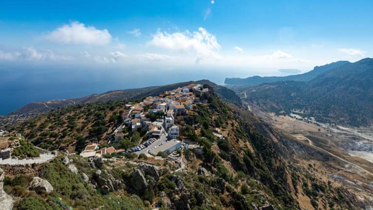 Νέες καταγγελίες για ΟΠΕΚΕΠΕ: Δήλωναν αρδευόμενη ρόκα σε ηφαιστειογενές βουνό της Νισύρου και το υπόλοιπο νησί... βοσκοτόπι