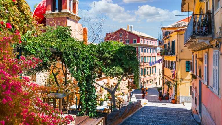 Πασχαλινές διακοπές: Ποιοι προορισμοί σάρωσαν φέτος - Οι πρώτες επιλογές των ταξιδιωτών