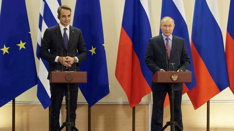 Ρώτησαν τον Πούτιν live στις δηλώσεις με Μητσοτάκη αν θα επιτεθεί στην Ουκρανία- &quot;Προκλητική&quot; η ερώτηση σχολίασε ο Πούτιν...