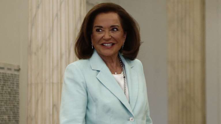 Ντόρα Μπακογιάννη: Στα Χανιά το πάρτι των γενεθλίων της - Το αναμνηστικό βραχιολάκι που πήραν οι καλεσμένοι [εικόνα]