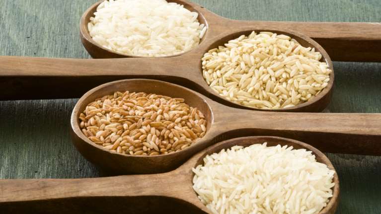Γιατί τελικά το λευκό ρύζι είναι πιο υγιεινό από το καστανό
