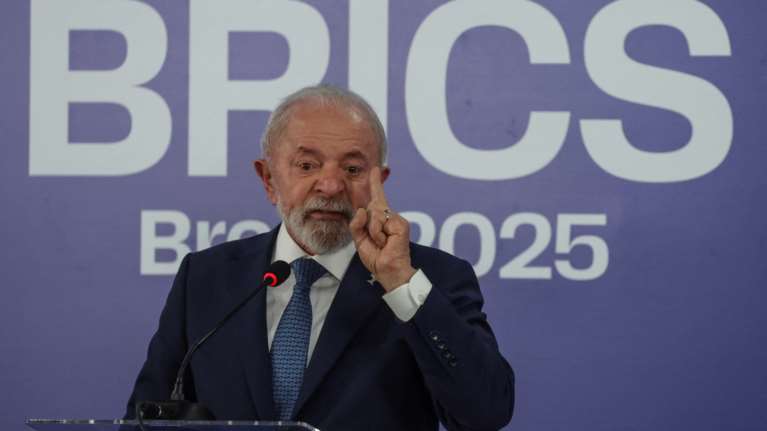 Βραζιλία: Απάντηση Λούλα στον Τραμπ - Απορρίπτει οποιαδήποτε "παρέμβαση" σε θέματα της χώρας