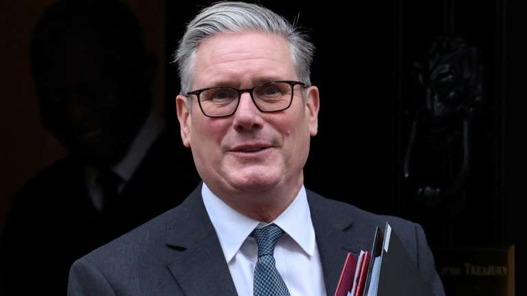 Παγκόσμια Ημέρα Ανδρα: Το συγκινητικό μήνυμα του Στάρμερ στον 17χρονο γιο του - "Είμαι περήφανος" [βίντεο]