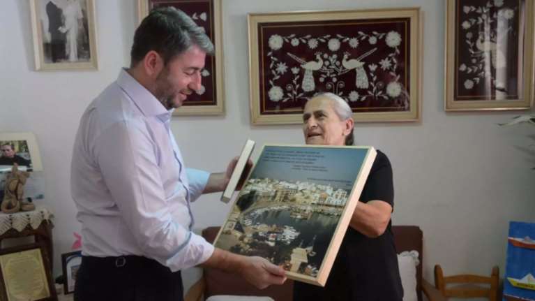 Η συγκλονιστική μαρτυρία της Χαρίτας Μάντολες στον Νίκο Ανδρουλάκη για την τουρκική εισβολή – &quot;Μπορούν να ξεχαστούν;&quot;