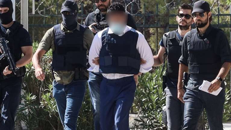 Ψυχικό: &quot;Πάγωσε&quot; ο 44χρονος όταν έμαθε οτι βρέθηκαν τα επιχειρησιακά κινητά του - Στο μικροσκόπιο τρεις επιχειρηματίες της Μυκόνου