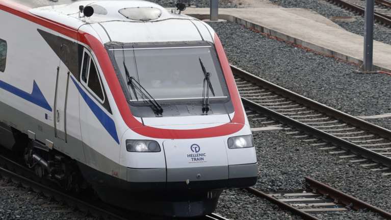 Θεσσαλονίκη: Με 93 λεπτά καθυστέρηση, λόγω τεχνικού προβλήματος, αναχώρησε η αμαξοστοιχία IC53 για την Αθήνα